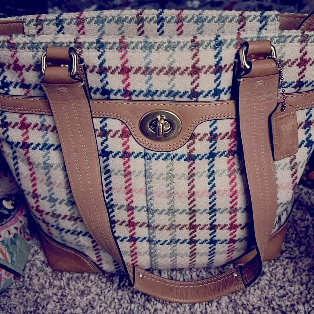 This purse has been used once for like 2 hrs